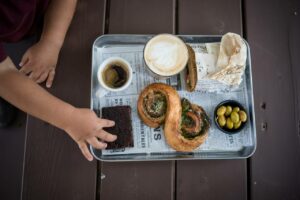עגלת קפה קוטאדו ניר בנים 10