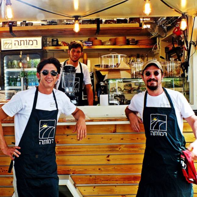 רמותה עגלת קפה רמות השבים סיפו העגלה