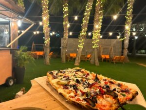 vany עגלת קפה ואני אריאל שרון מאפה