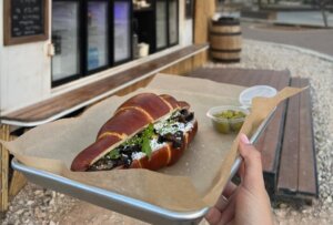 אריאלה עגלת קפה אריאל תמונה של קרואסון עם מילוי