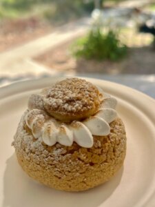 מורקפה עגלת קפה קיבוץ עלומים תמונה של מאפה