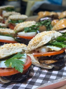 מורקפה עגלת קפה קיבוץ עלומים תמונה של כריכים